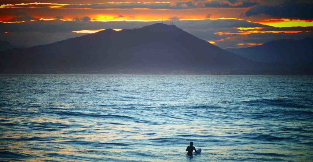 Où faire du surf sur la côte basque ?