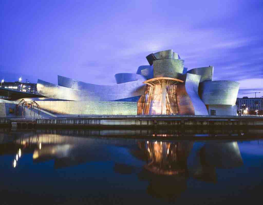 Pourquoi le musée s'appelle Guggenheim ?