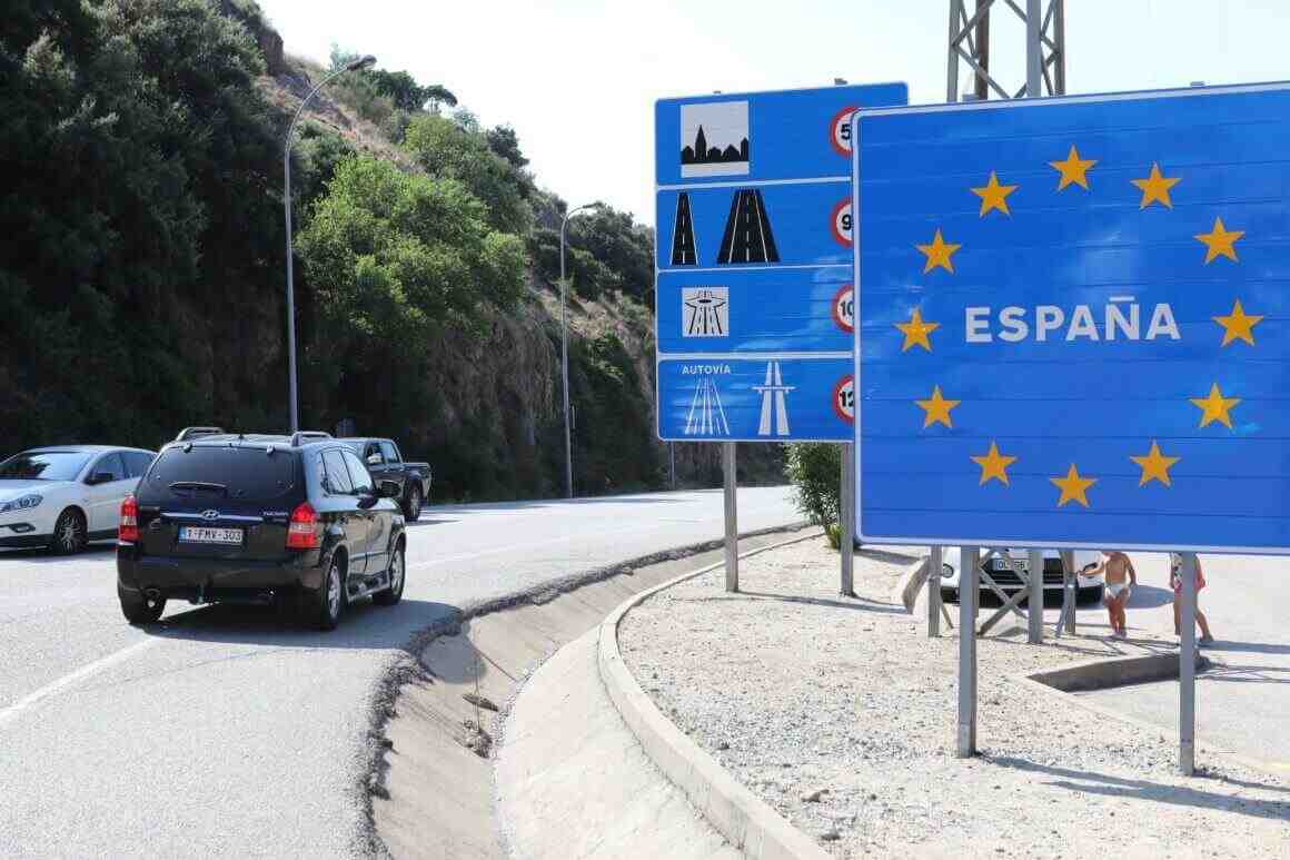 Quelle distance entre Perpignan et la frontière espagnole ?