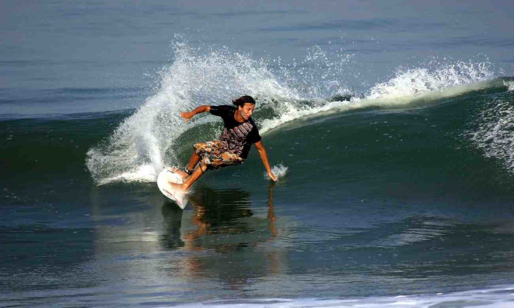 Quelle est la meilleure marée pour surfer ?