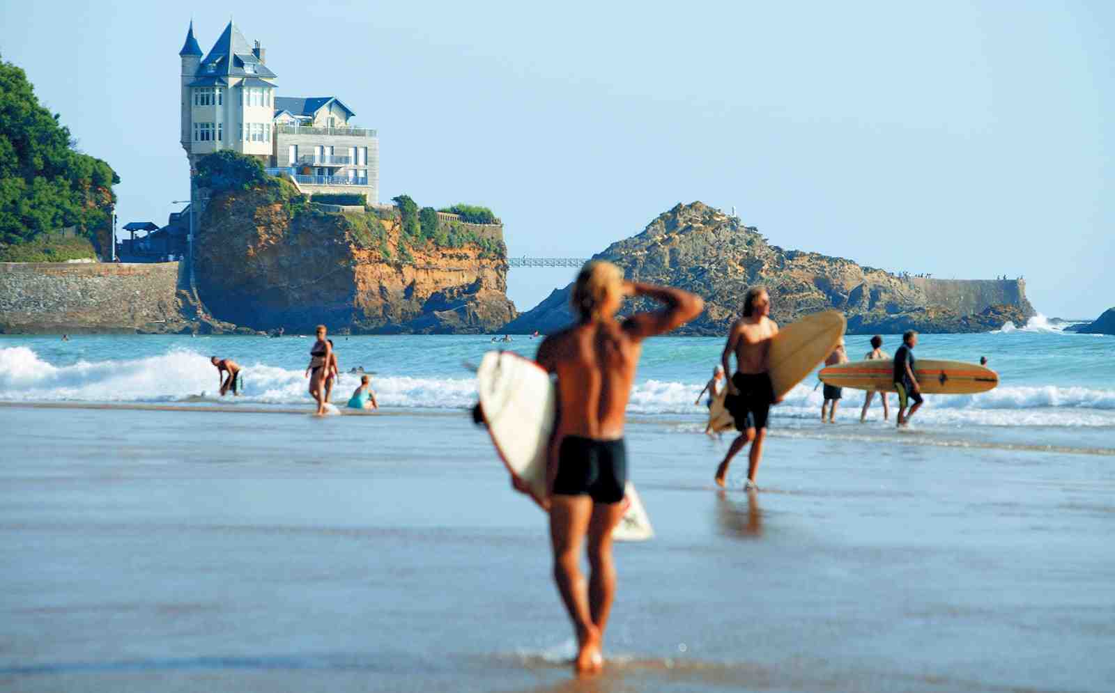 Où Peut-on faire du surf en Espagne ?